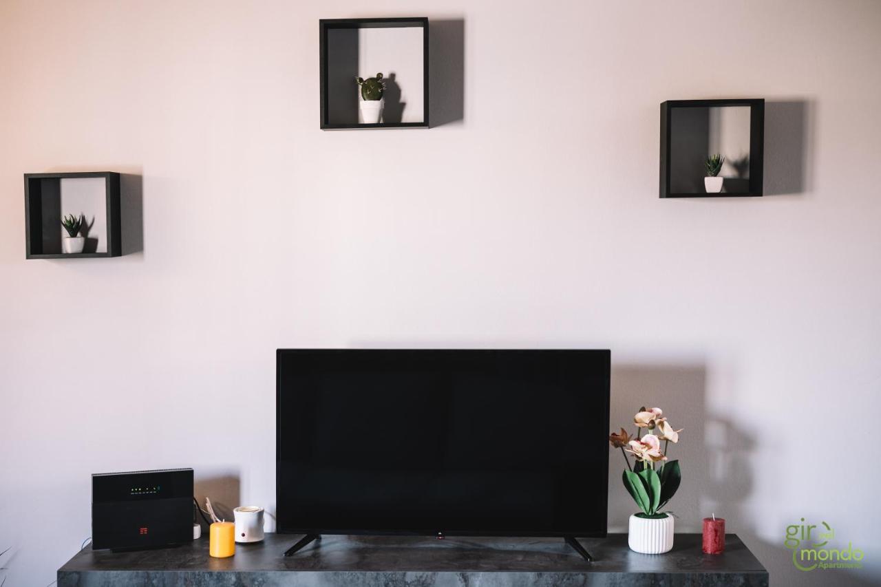 Giro Nel Mondo Apartments Catania Ngoại thất bức ảnh