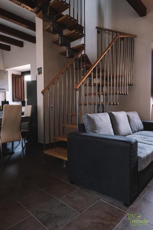 Giro Nel Mondo Apartments Catania Ngoại thất bức ảnh