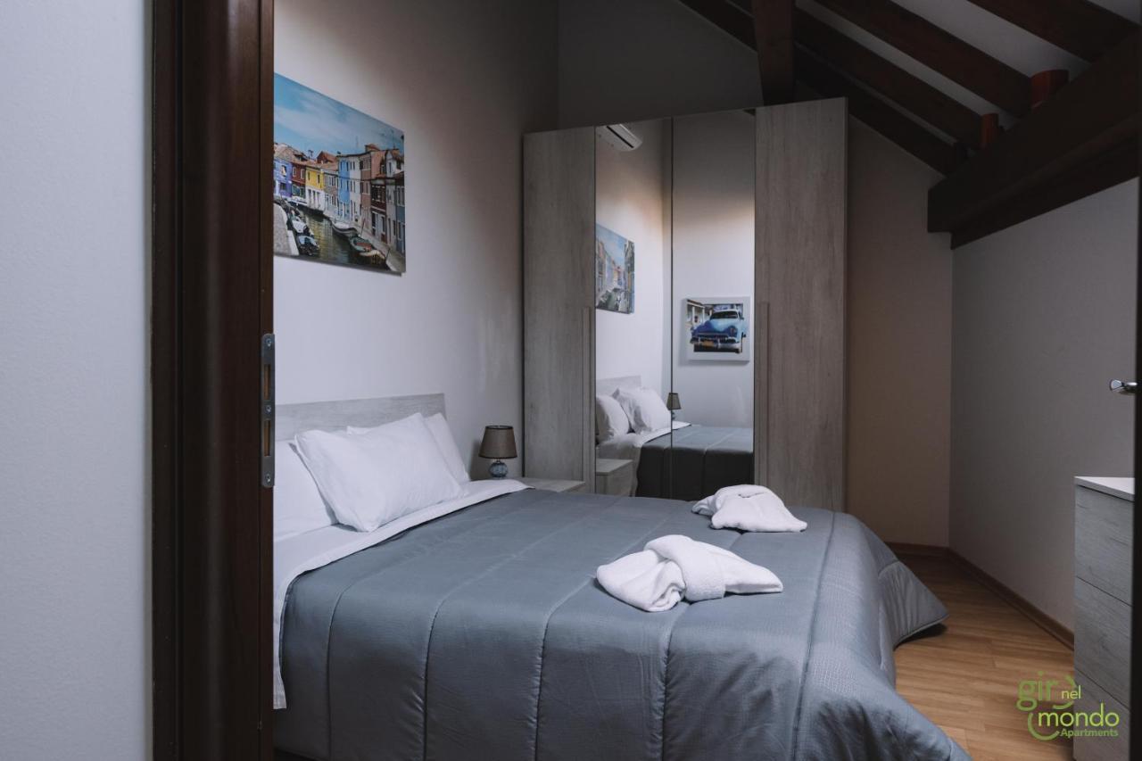 Giro Nel Mondo Apartments Catania Ngoại thất bức ảnh