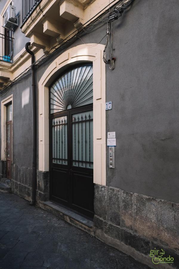 Giro Nel Mondo Apartments Catania Ngoại thất bức ảnh