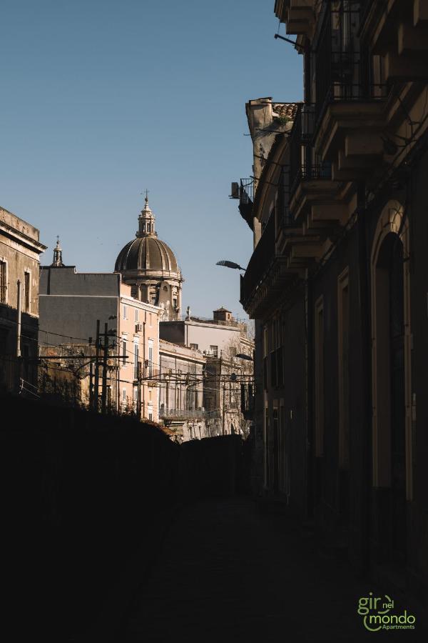 Giro Nel Mondo Apartments Catania Ngoại thất bức ảnh