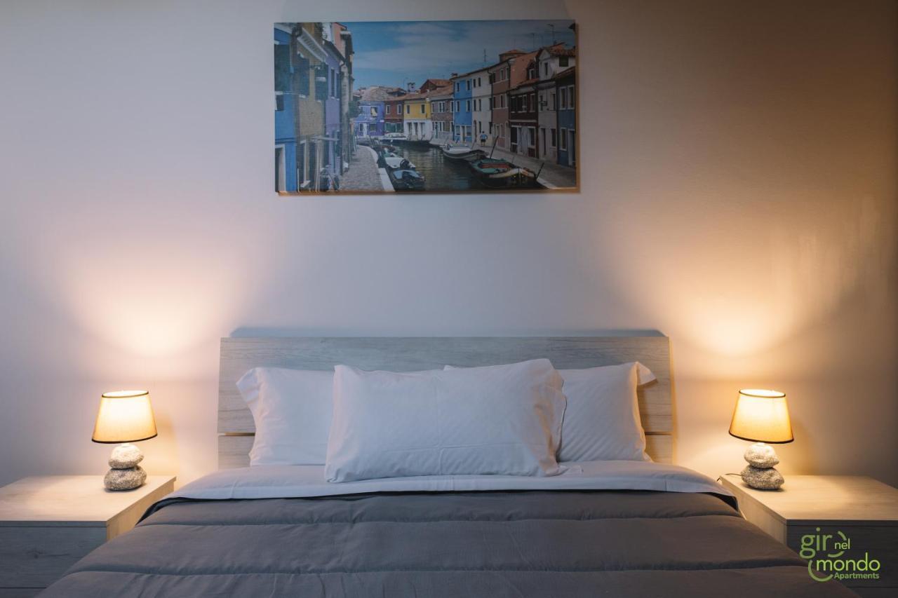 Giro Nel Mondo Apartments Catania Ngoại thất bức ảnh
