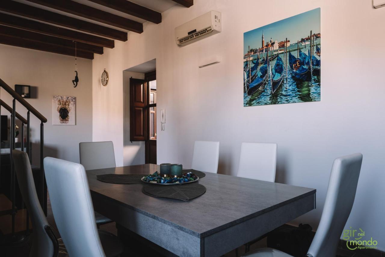 Giro Nel Mondo Apartments Catania Ngoại thất bức ảnh